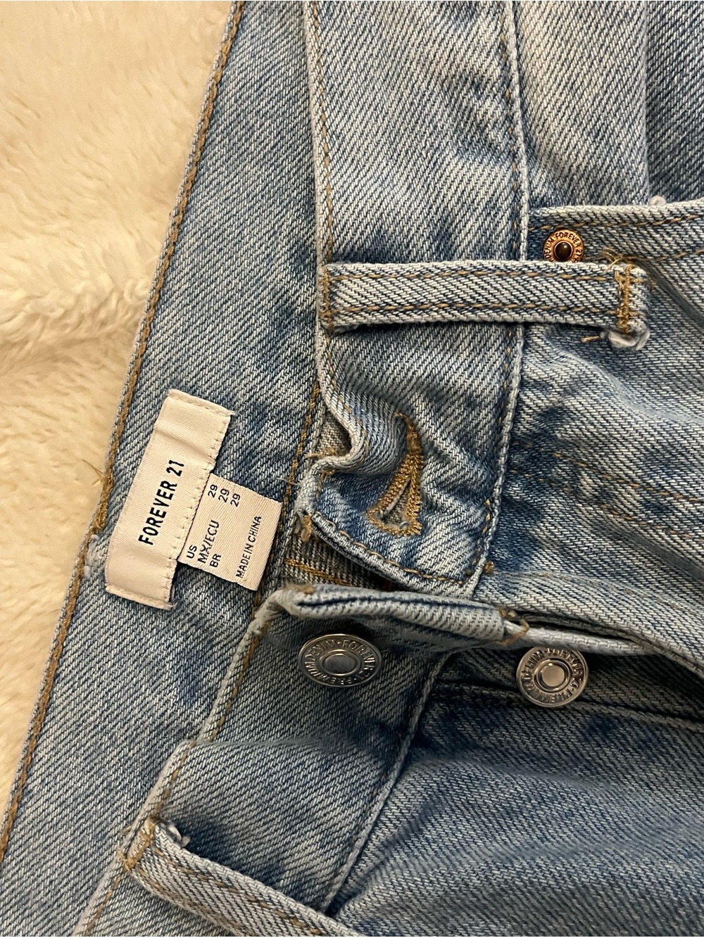 Forever 21 Light Wash Boyfriend Denim Jeans